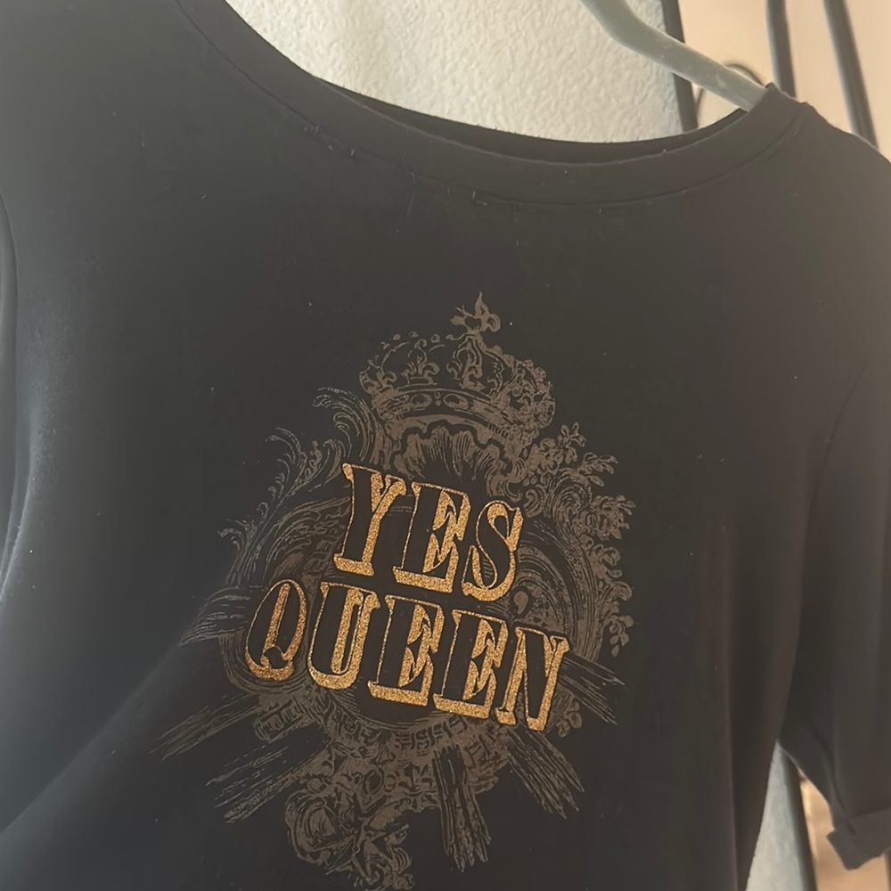 Black and Gold Graphic Short Sleeve Tee
